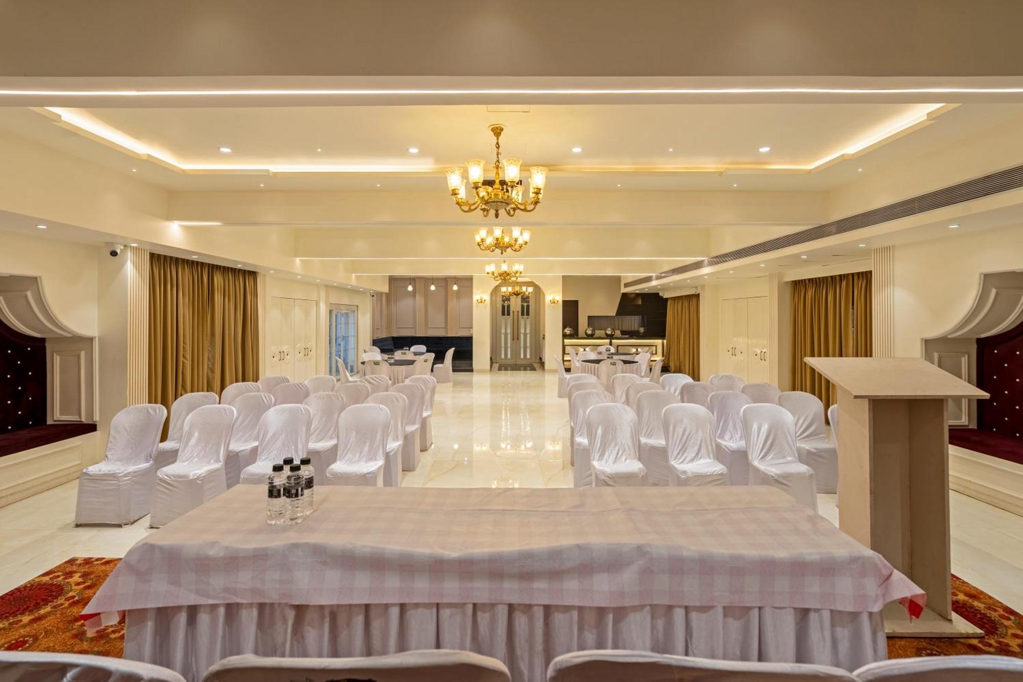Treebo Prasha Hotel Nashik Luaran gambar